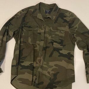 Abercrombie and fitch camp shirt womens size XL gently used